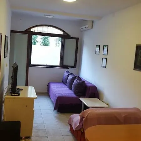 Apartman Na Obali Lägenhet